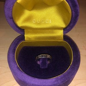 Gucci Icon Thin Band White Gold (Size 7-7 1/2 US)